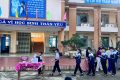 Giáo viên và học sinh trường THCS Nguyễn Bỉnh Khiêm chung tay quyên góp ủng hộ vùng lũ lụt